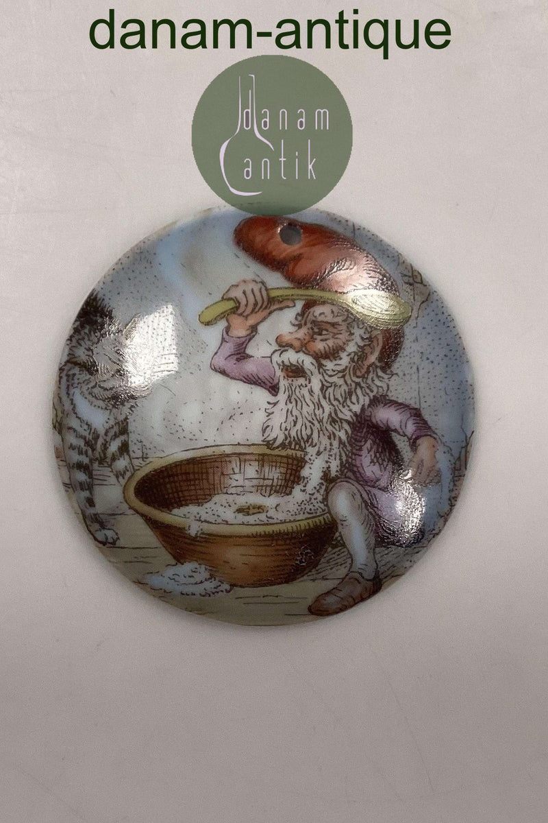 Royal Copenhagen Nisse Julestel Ornament No.3