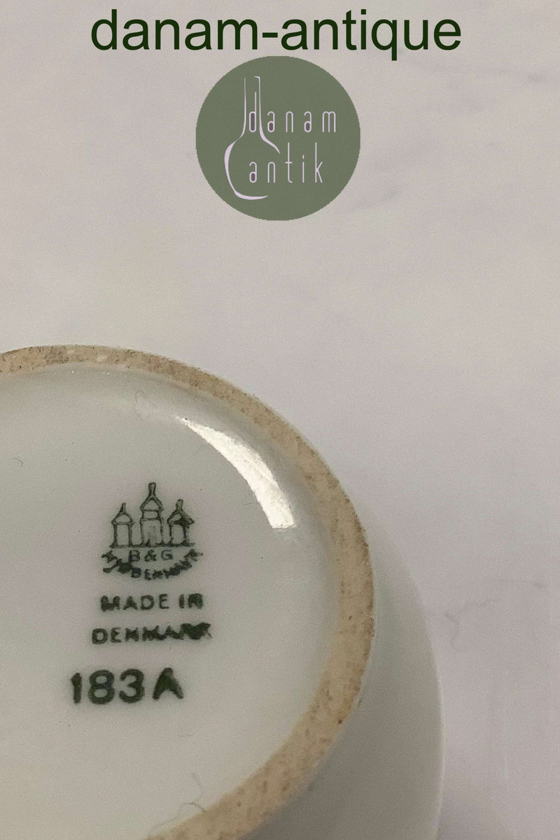 Bing og Grøndahl Hasselnød Bæger 183 A