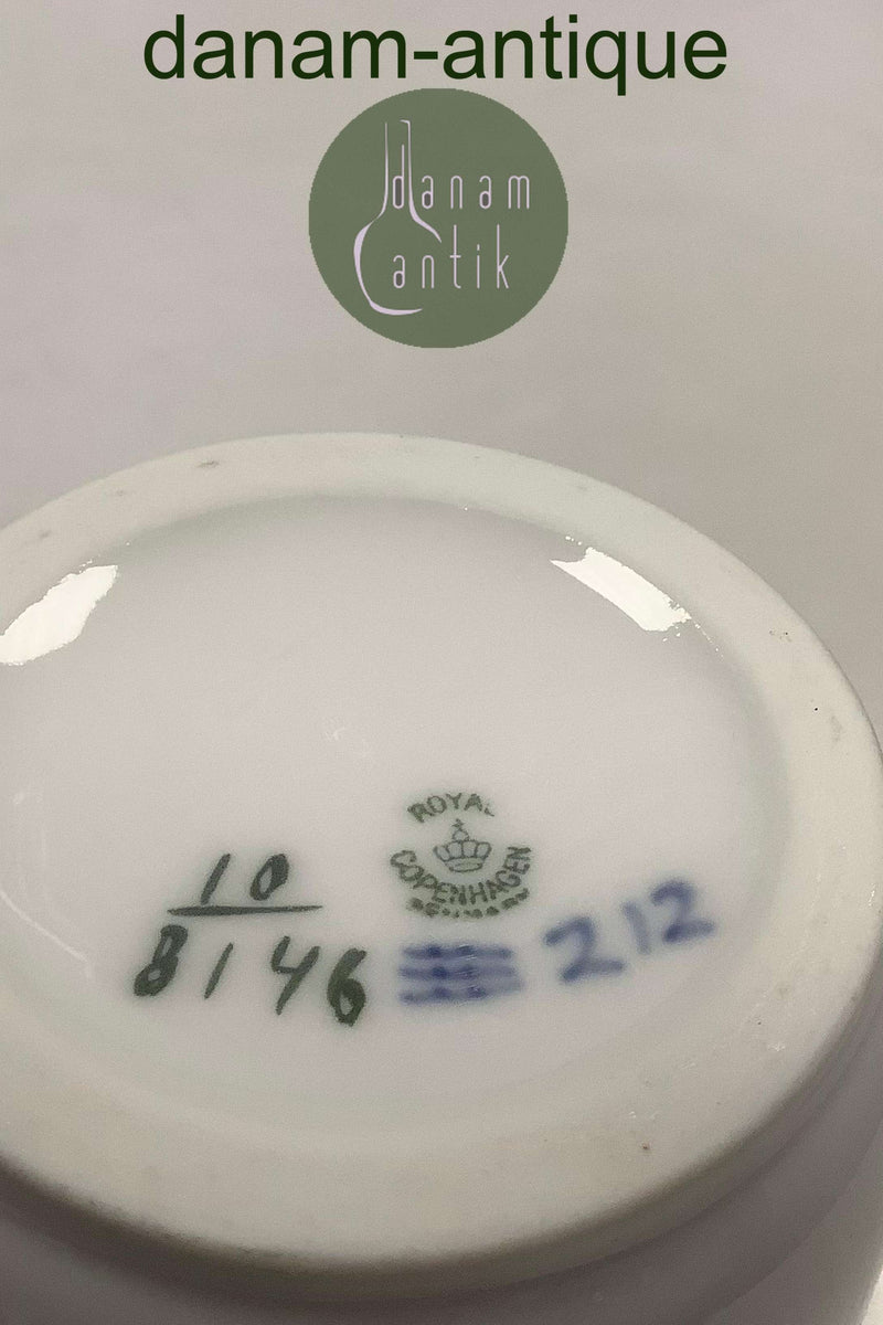 Royal Copenhagen Blå Blomst Flettet Mælkekande No 8146