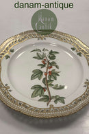 Royal Copenhagen Flora Danica Frokosttallerken No 20 / 3554 med gennembrudt kant