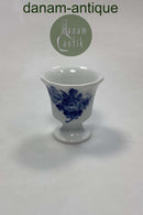 Royal Copenhagen Blå Blomst Kantet Æggebæger No. 8576