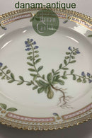 Royal Copenhagen Flora Danica Salat Tallerken No 20 / 3573