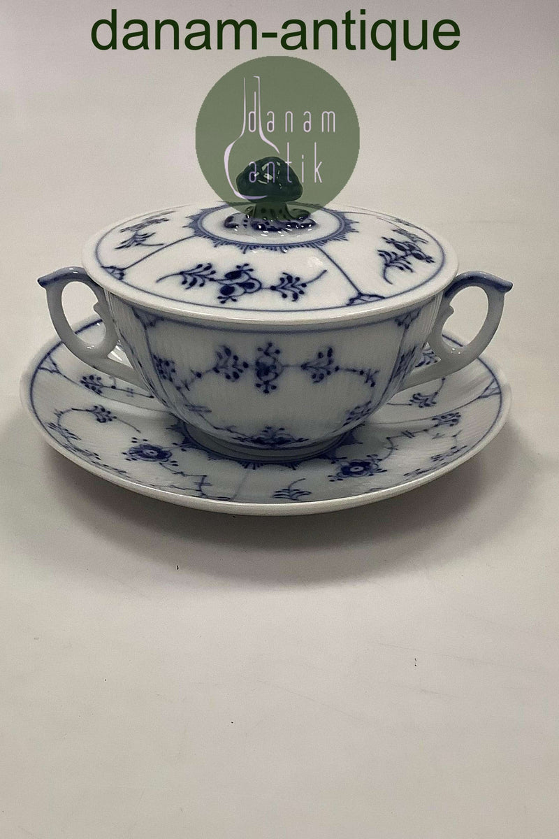 Royal Copenhagen Musselmalet Riflet Bouillon Kop med Underkop No. 2199