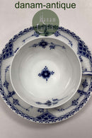 Royal Copenhagen Musselmalet Halvblonde Tekop med indvendig dekoration og Underkop No. 525