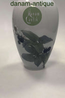 Royal Copenhagen Art Nouveau vase No. 288/47D med Brombær