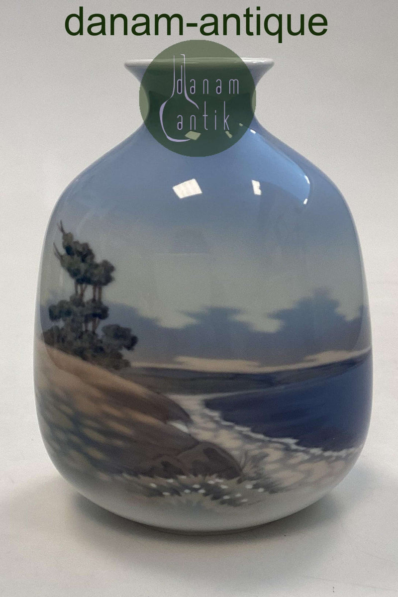 Lyngby Porcelæn Vase med Landskab No. 150-2/94
