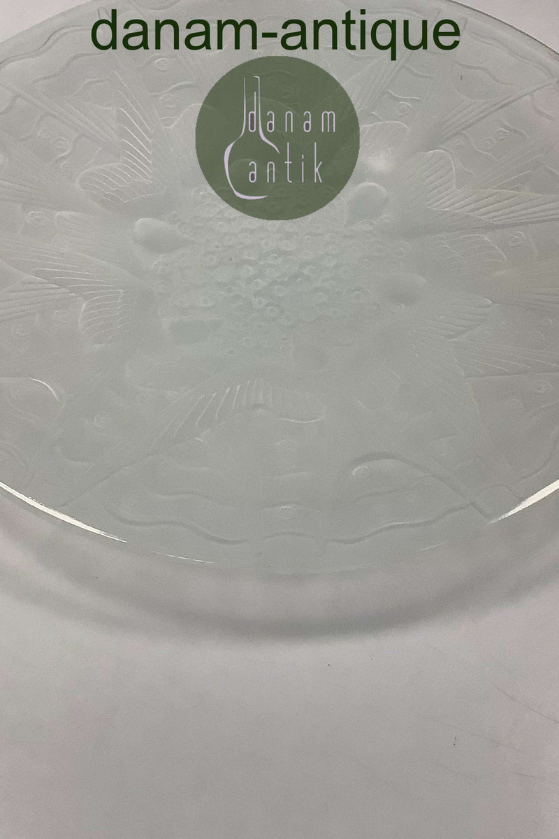 Fransk Kunstglas fad af Pierre d'Avesn med svaler