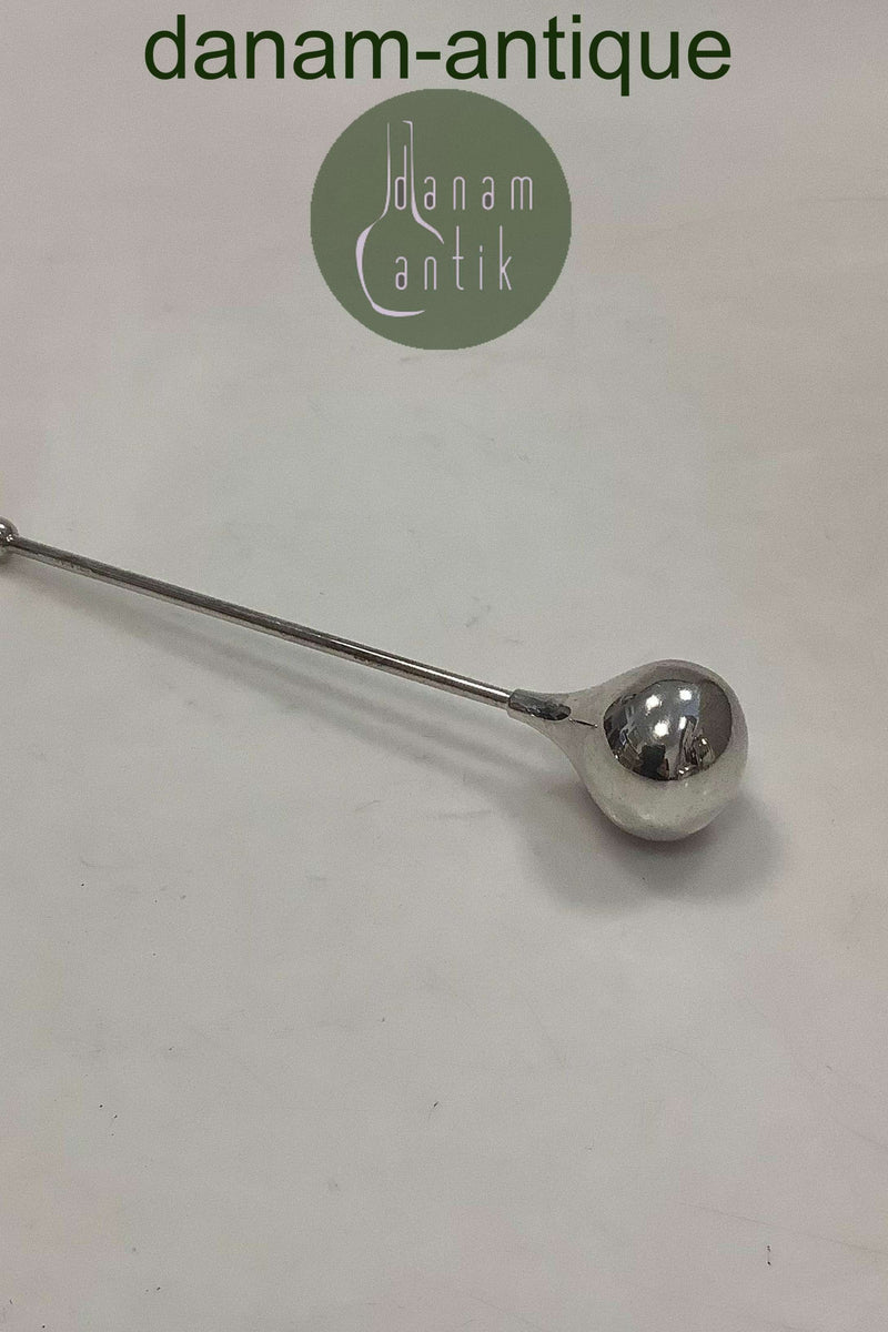 Køleæg i sølvplet af Piet Hein Dansk