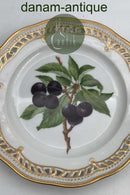 Royal Copenhagen Flora Danica Frugttallerken No. 429/3584.