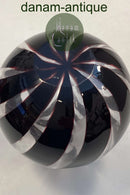 Glass vase by Peter Svarrer