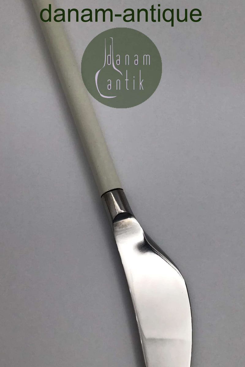 Hans Hansen Amalie Spisekniv i Sølvplet med Hvid Emalje Håndtag