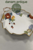 Royal Copenhagen Stel No 93 Hvid Halvblonde m. Blomster og Guldkant Stor Bladformet Asiet