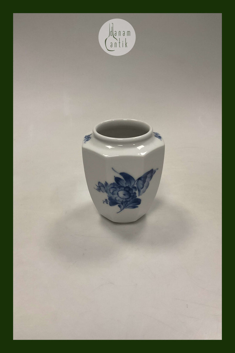 Royal Copenhagen Blå Blomst Kantet Vase No. 8612
