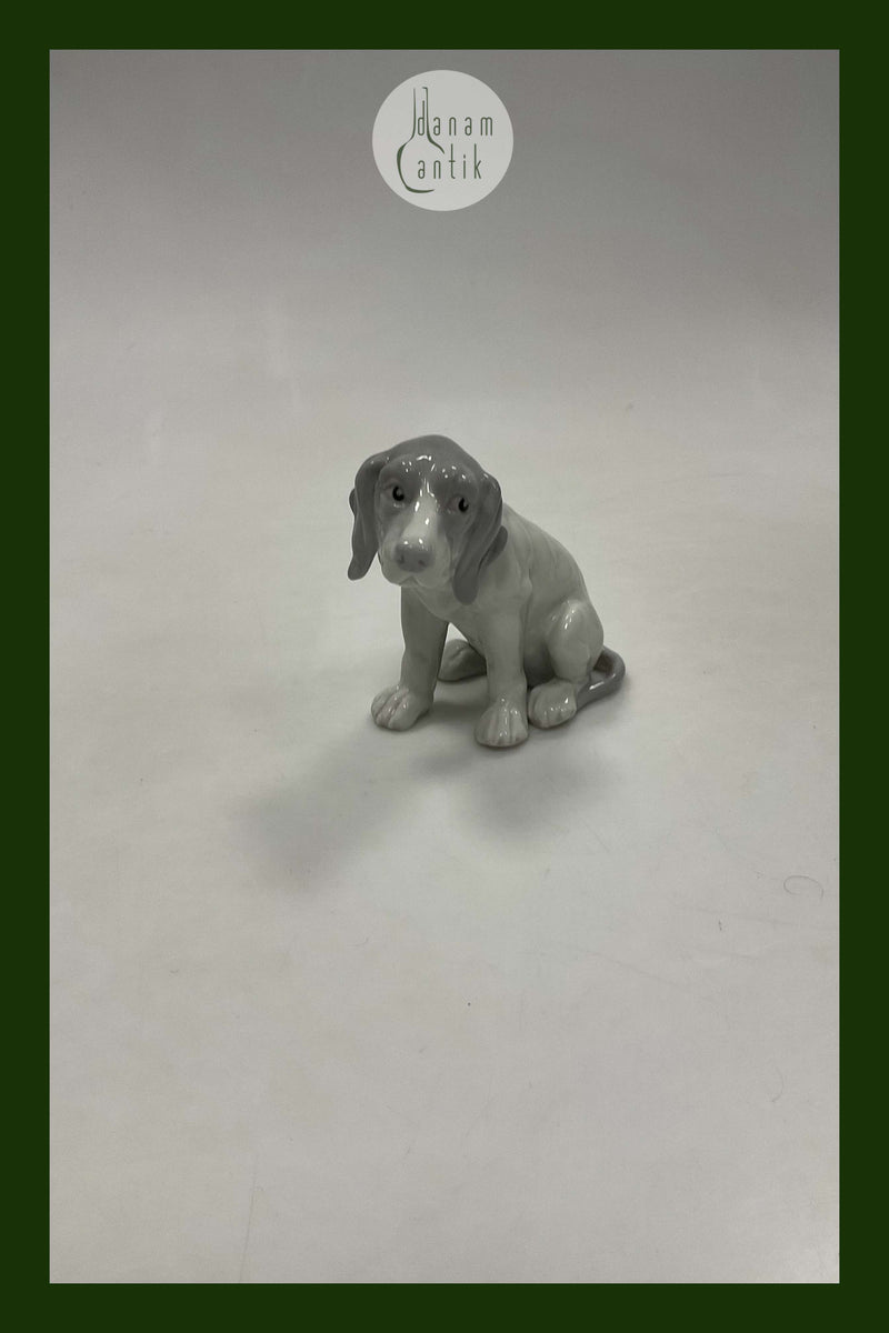 Heubach Porcelæn Figur af Hund