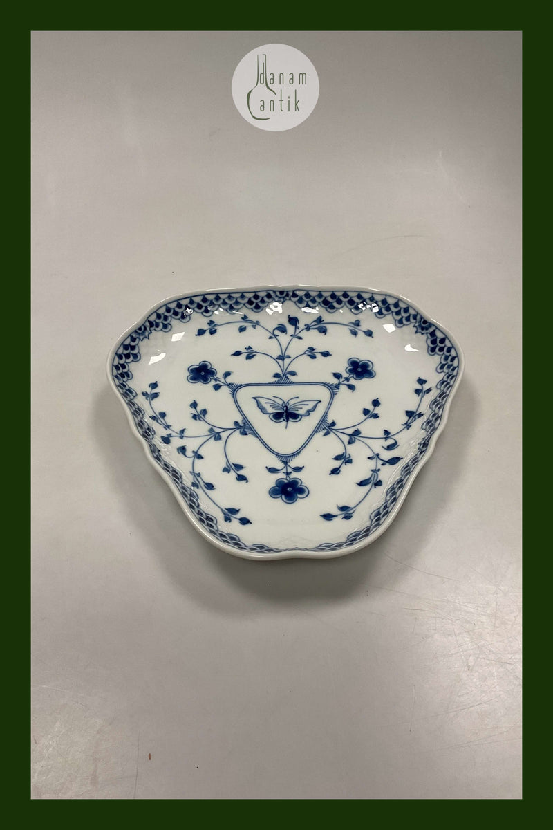 Bing og Grøndahl Dickens 3 kantet fad No. 354