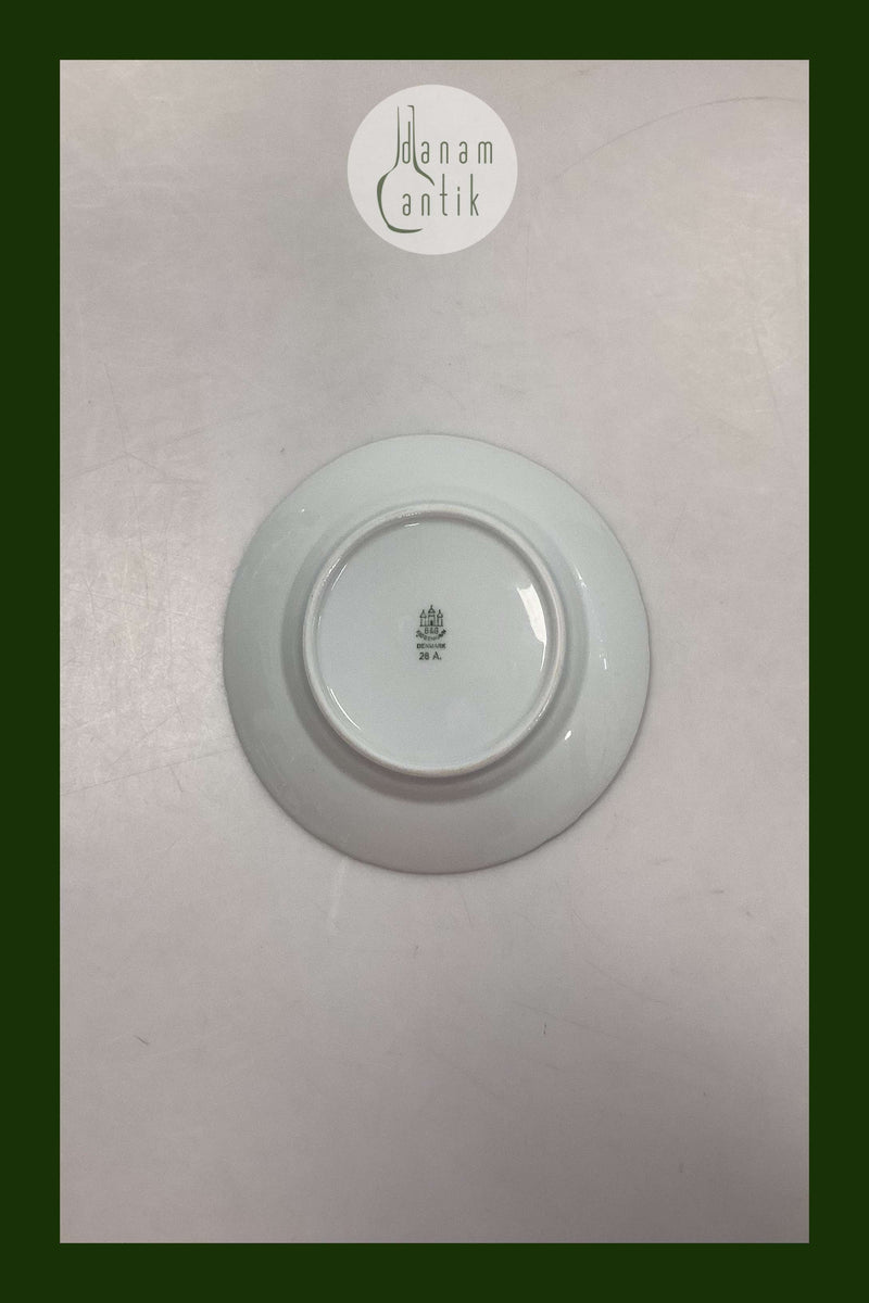 Bing og Grøndahl Elegance, Hvid Kagetallerken No. 28A