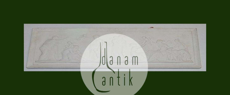 Kgl. Porcelæn Biscuit Platte Kærlighedens Aldre nr. 115