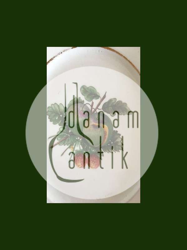 Royal Copenhagen Teller mit handgemaltem Obstmotiv und Goldrand