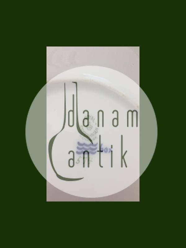 Royal Copenhagen Art Nouveau Motif Plate med Tjur No 574