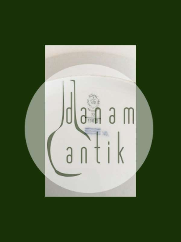 Royal Copenhagen Skærsommernatsdrøm Rundt Serveringsfad No 10012, Sart Rosa