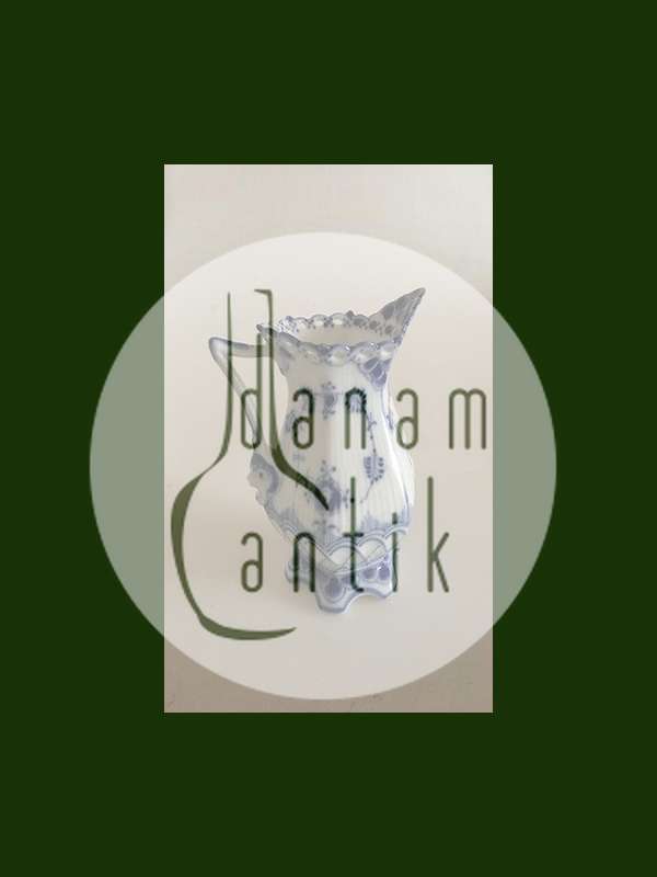 Royal Copenhagen Musselmalet Helblonde Flødekande No 1032