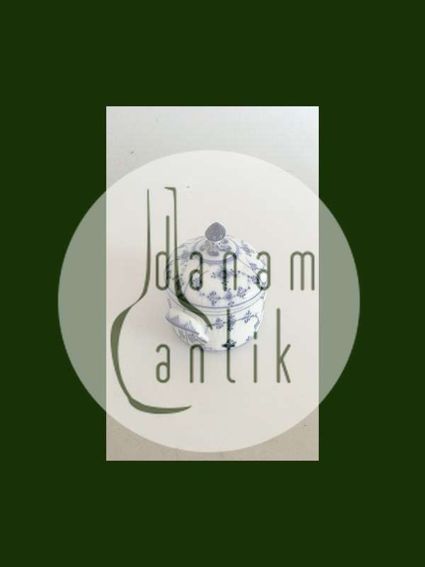 Royal Copenhagen Musselmalet Riflet Smør Dåse med Låg No 398