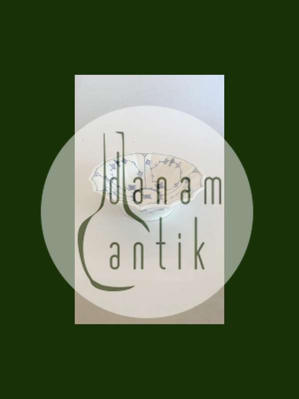 Royal Copenhagen Musselmalet Riflet Kantet Skål No. 142