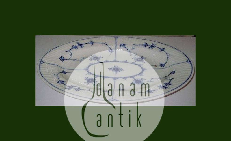 Royal Copenhagen Blue Fluted Plain Platter 25,5cm from 1850-1880