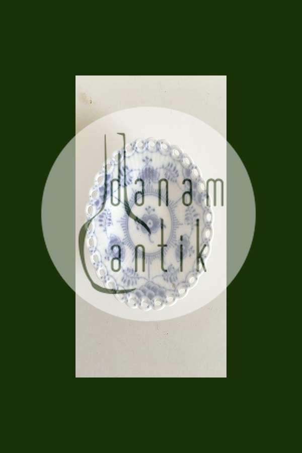 Royal Copenhagen Musselmalet Helblonde Askebæger No 1/1004