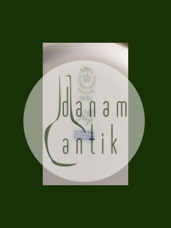 Royal Copenhagen Hvid Konkylie Serveringsskål No 14197/578