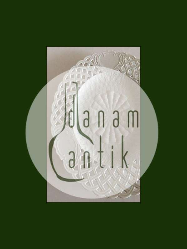 Royal Copenhagen Antik Hvid Tallerken 1790-1810 med Flettet Gennembrudt Kant