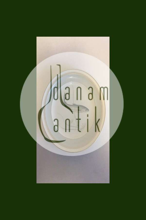 Royal Copenhagen Fish Service No 1168 Dinner Plate No 10/1168/9581