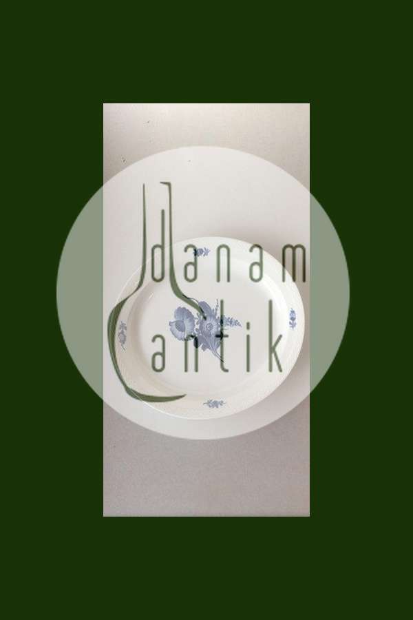 Royal Copenhagen Blå Blomst Flettet Ovalt Serveringsfad No 8019