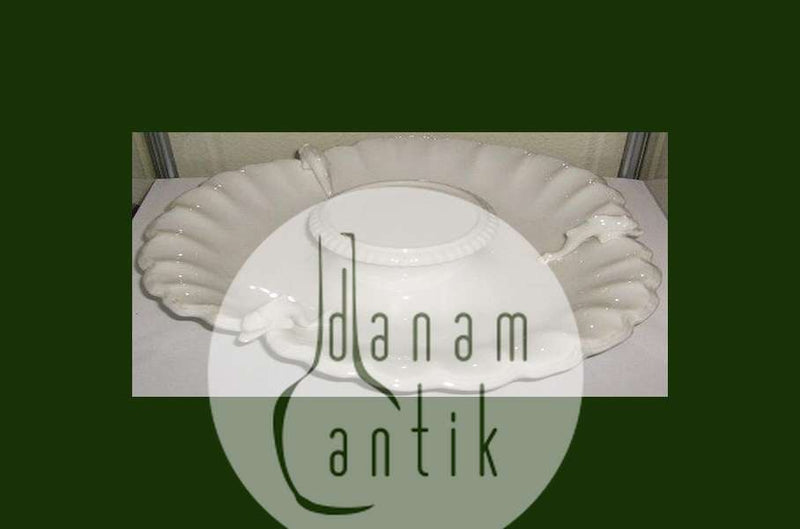 Bing Grondahl 1853-1870年的早期带海豚的服务碗