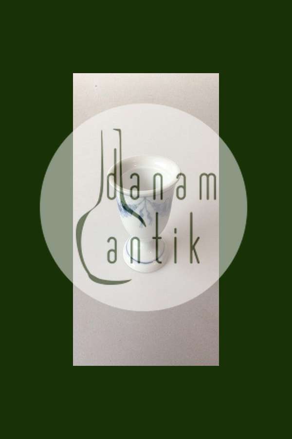 Bing og Grøndahl Empire Æggebæger No. 696/57