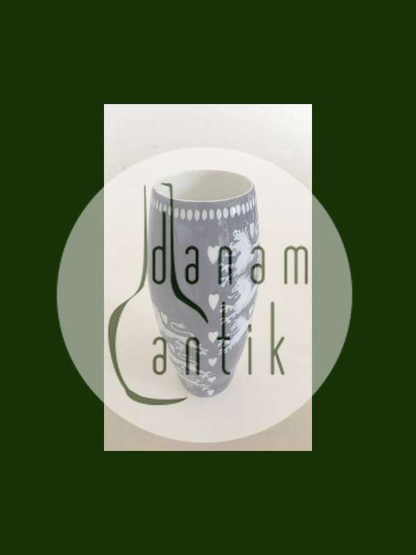 Bing & Grondahl Nordic Kingdom Vase "Denmark"