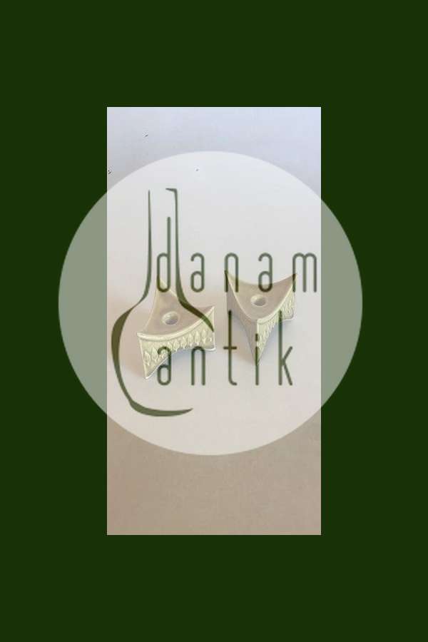 Bing & Grøndahl Jens Quistgaard Trekantede Lysestager fra Relief Serien.