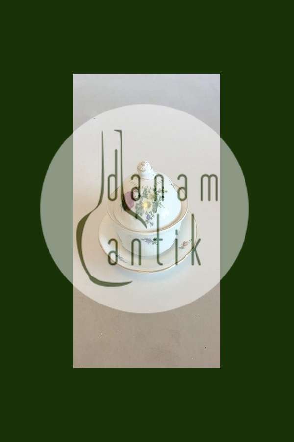 Bing & Grøndahl Saksisk Blomst, Håndmalet Smørskål med låg