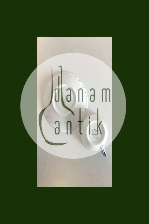 Bing & Grondahl Kronberg with pierced border Coffee Cup and Saucer No 475