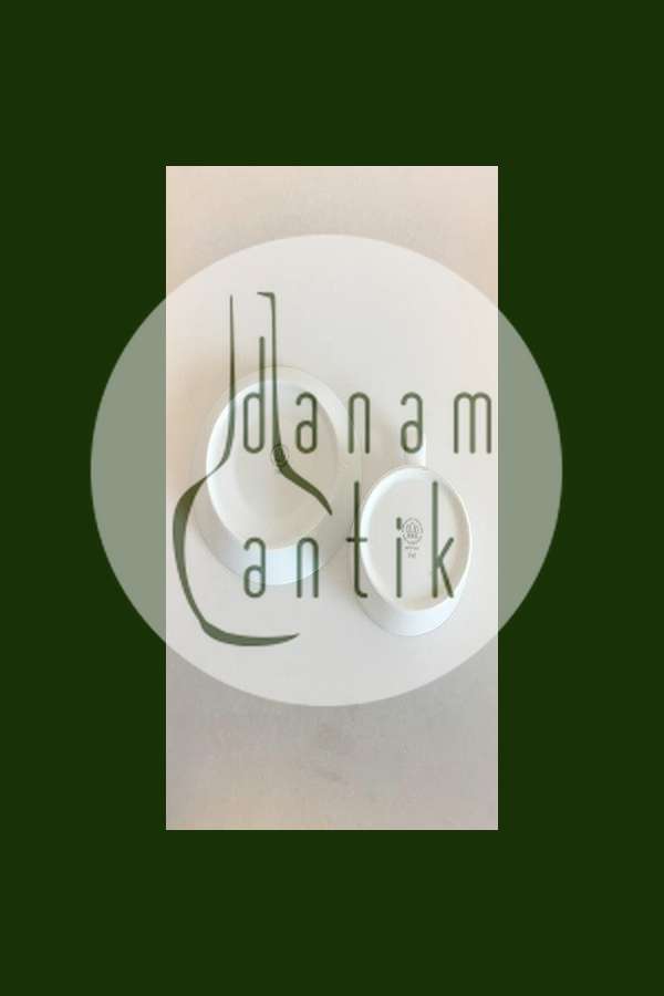 Bing & Grondahl Hank Coffee Cup with straight Handle No 746. Designed by Erik Magnussen