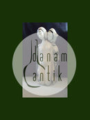 Royal Copenhagen Figurine Woman ith maid servant No 1760 4 of 4 variants