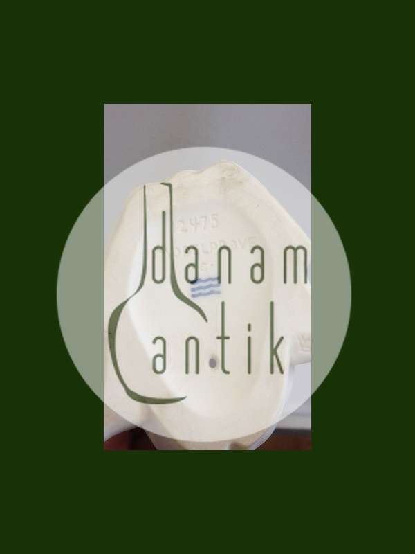 Royal Copenhagen figur Sytten år No 12475 Prøve model