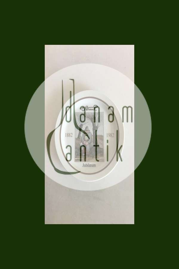 Royal Copenhagen Storm P Jubilæums Platte no. 2