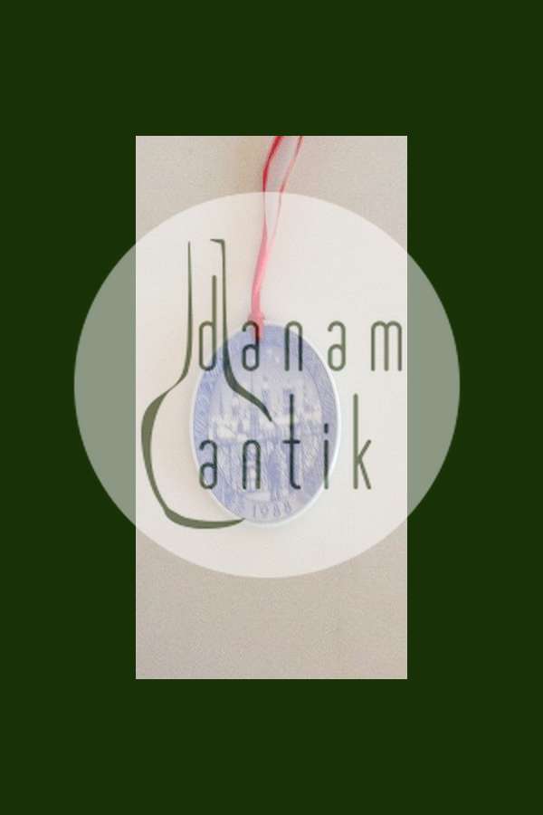 Royal Copenhagen Årsplatte Ornament 1988