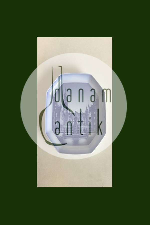 Bing og Grøndahl Alfabet Platte Frederiksborg Slot. Designet i 1933-1934 af Ove Larsen