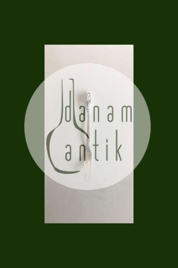 Georg Jensen Sterling Sølv Kødgaffel med tre tænder Magnolia No 84