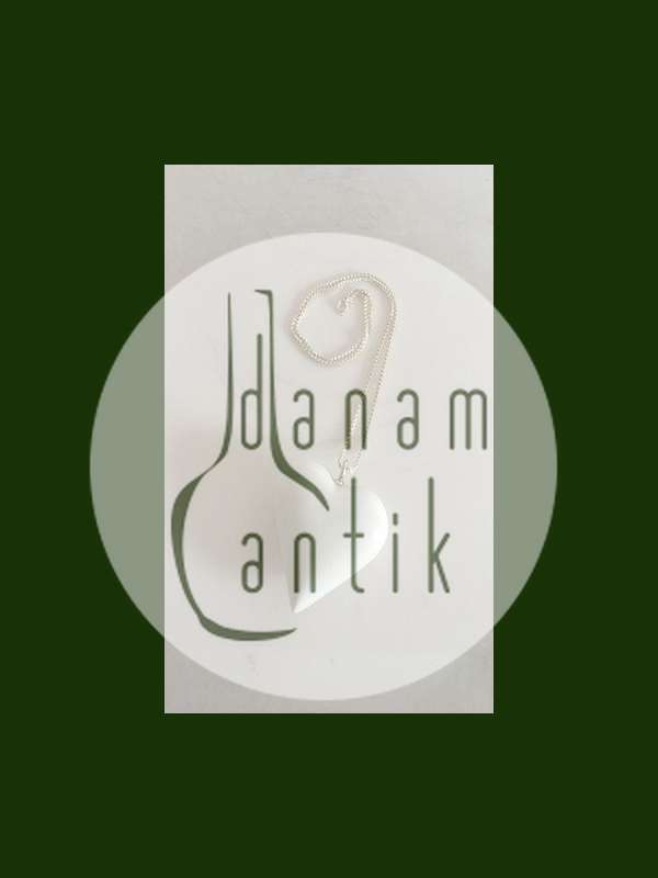 Royal Copenhagen Sterling Sølv Halskæde med Hvidt Hjertevedhæng af Porcelæn.