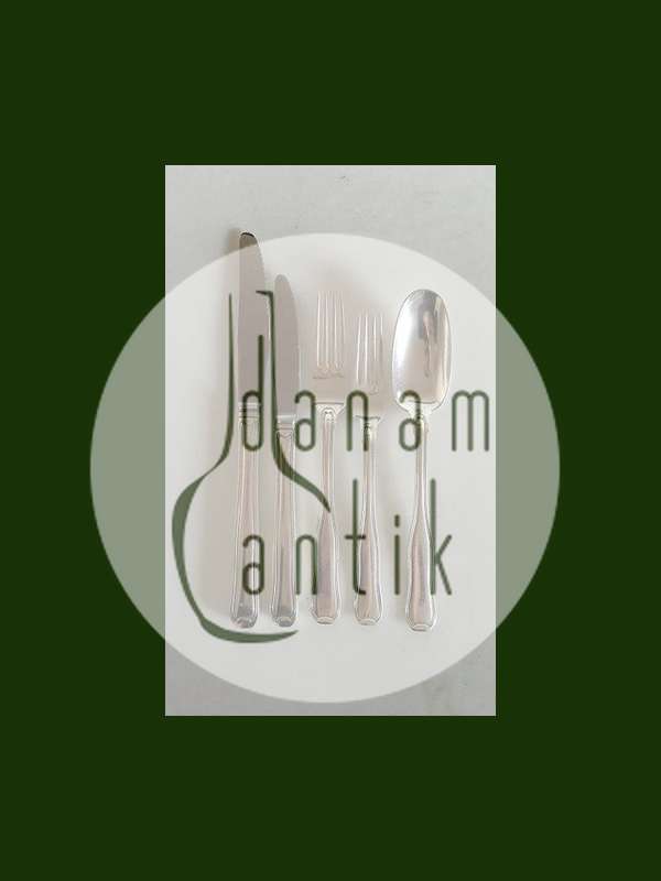 Georg Jensen Sterling Silber Doppeltes Drilling-Besteck für 6 Personen. 30 Teile.