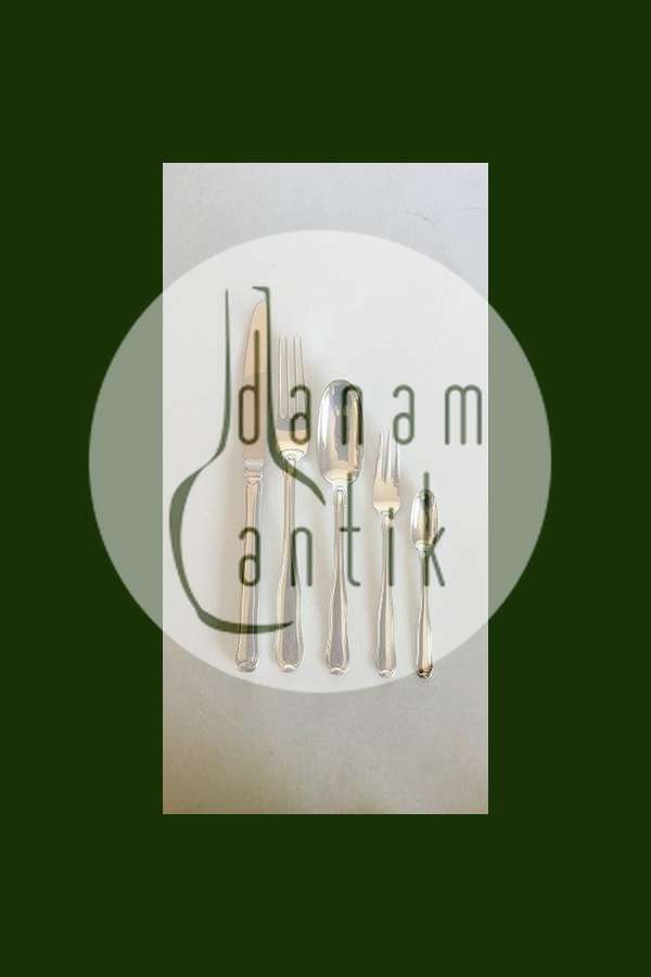 Georg Jensen Sterling Silber Doppeltes Drilling-Besteck für 12 Personen, 60 Teile.