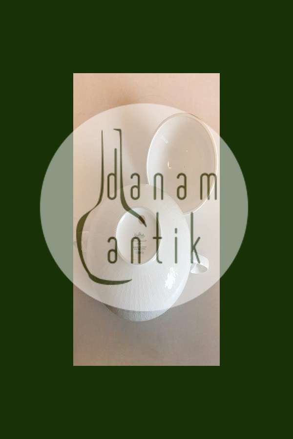 Bjorn Wiinblad/Rosenthal Romanze Studioline 3620 Bowl with Lid